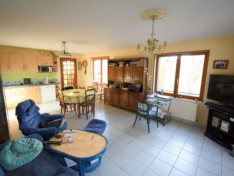 Immeuble, 180 m²