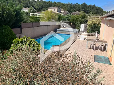 Maison, 160 m²
