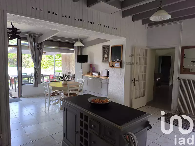 Maison, 185 m²