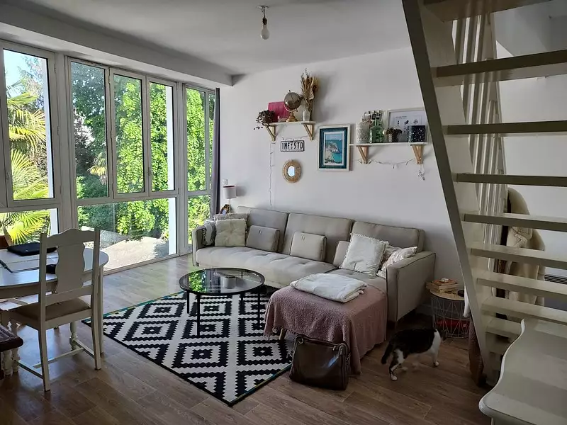 Immeuble, 330 m²
