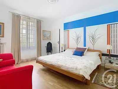 Maison, 271,35 m²