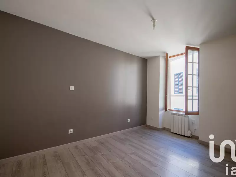 Immeuble, 170 m²