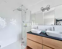Maison, 166 m²