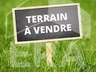 Terrain, 647 m²