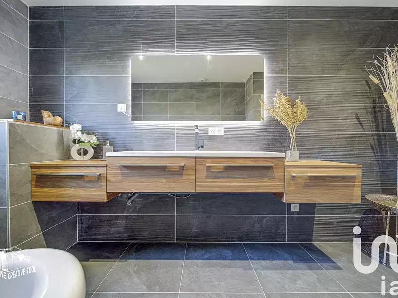 Maison, 164 m²