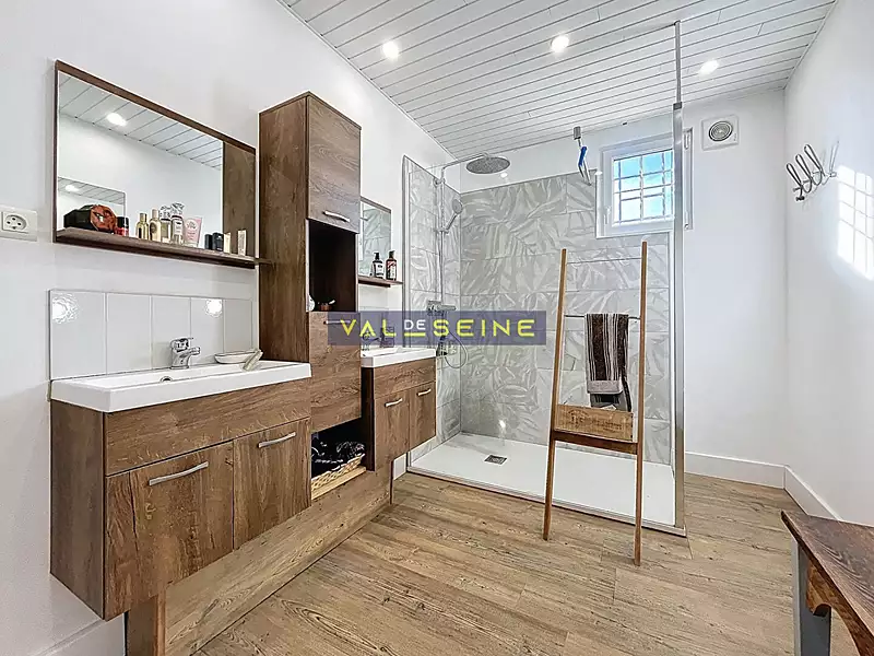 Maison, 178 m²