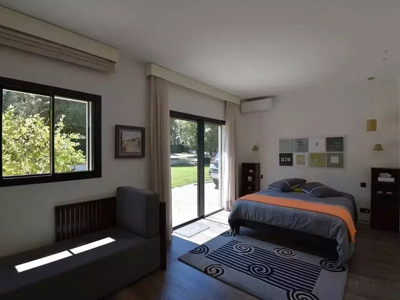 Maison, 257 m²