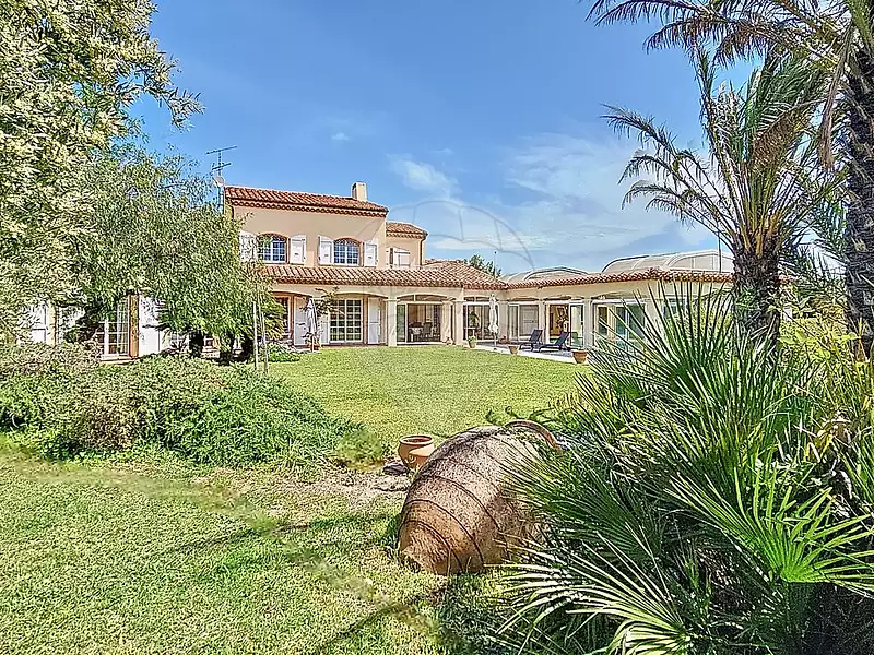 Maison, 310 m²