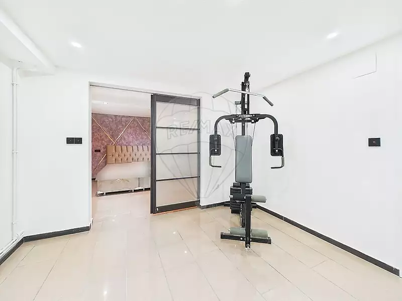 Maison, 255 m²
