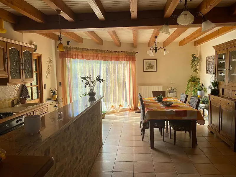 Maison, 180 m²