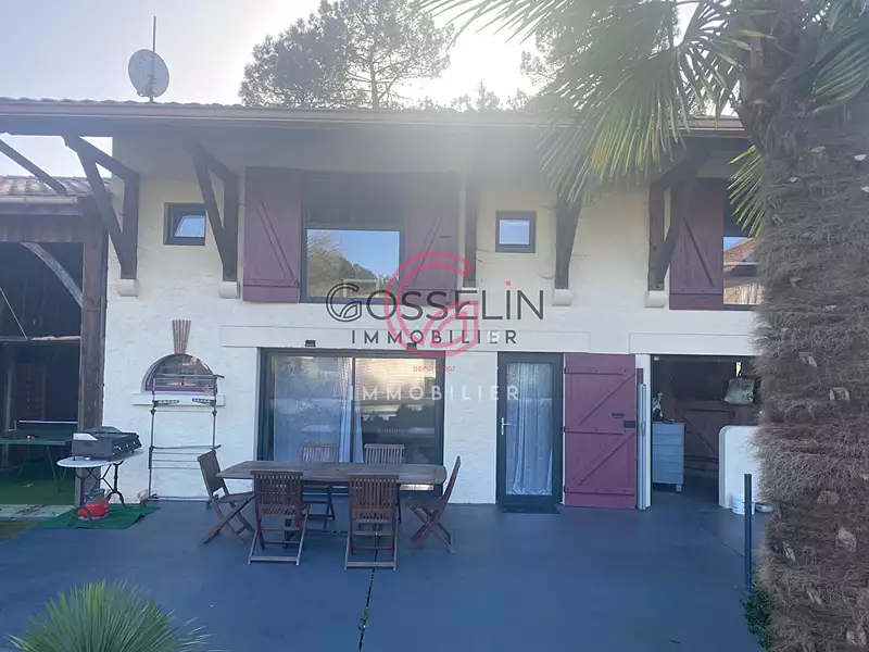 Maison, 220,51 m²
