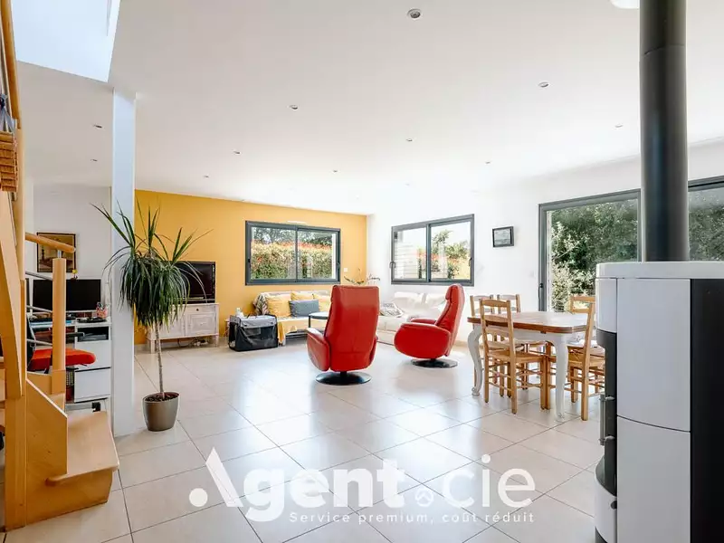 Maison, 150 m²