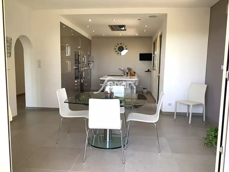 Appartement, 150 m²