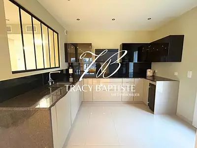 Maison, 115 m²