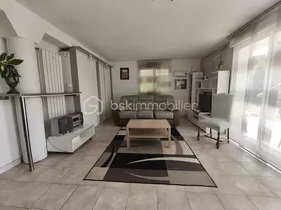 Maison, 244 m²