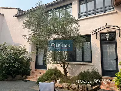 Maison, 373 m²