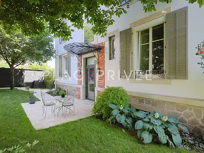 Maison, 385 m²