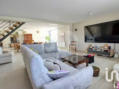 Maison, 260 m²