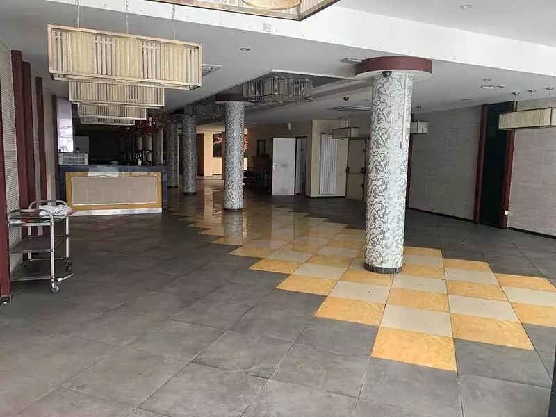 Divers, 650 m²