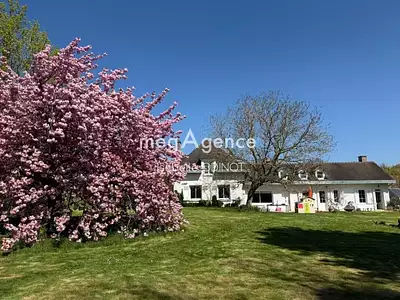 Maison, 233 m²