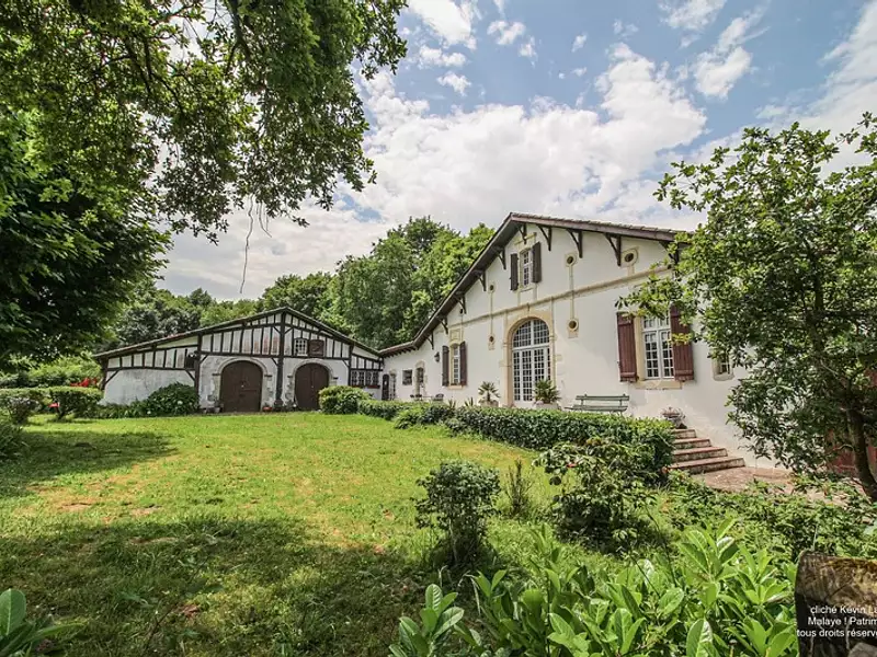 Maison, 276 m²