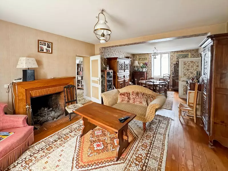 Maison, 246 m²