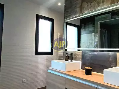 Maison, 200 m²