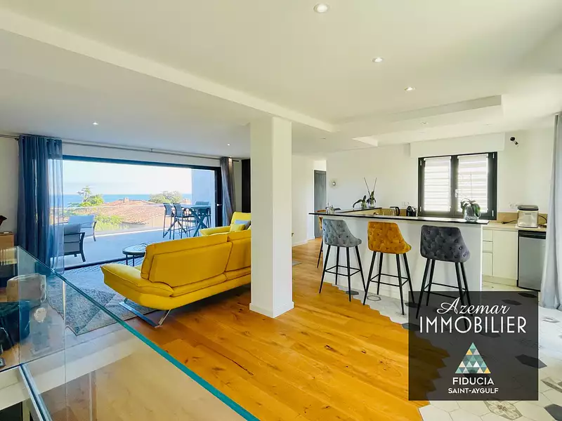 Maison, 310 m²