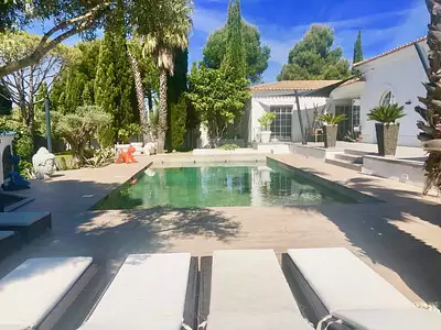 Maison, 380 m²