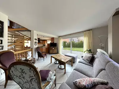 Maison, 163 m²