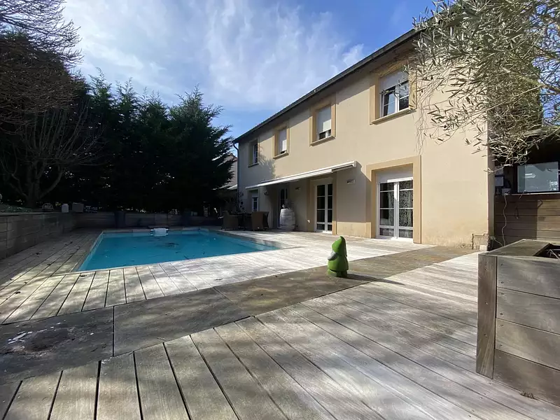 Maison, 188 m²