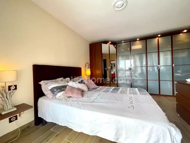 Maison, 168 m²
