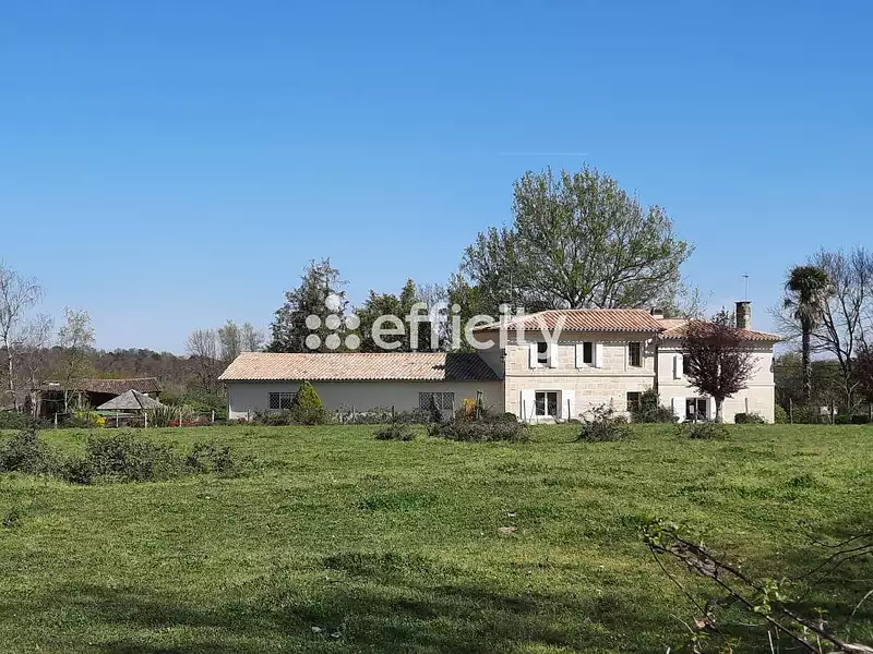 Maison, 238 m²