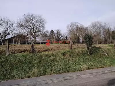 Terrain, 687 m²