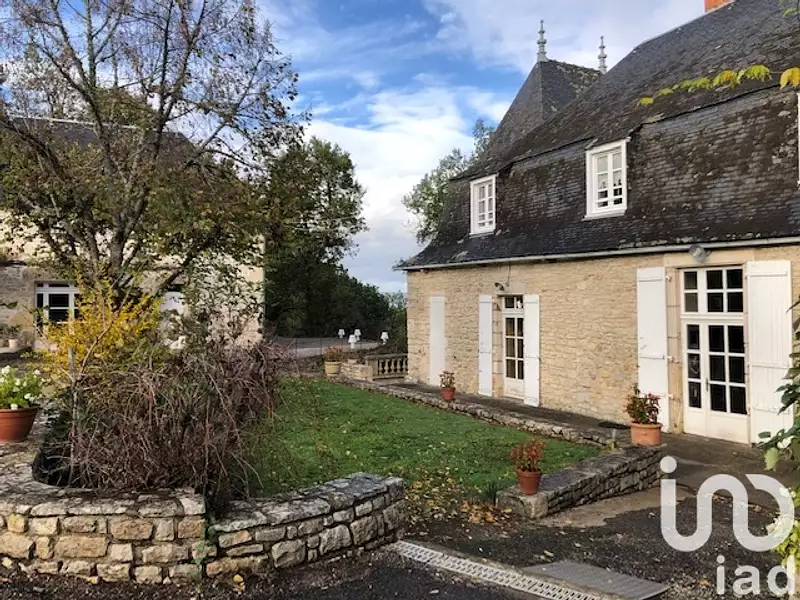 Maison, 1 500 m²