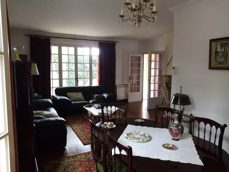 Maison, 165 m²