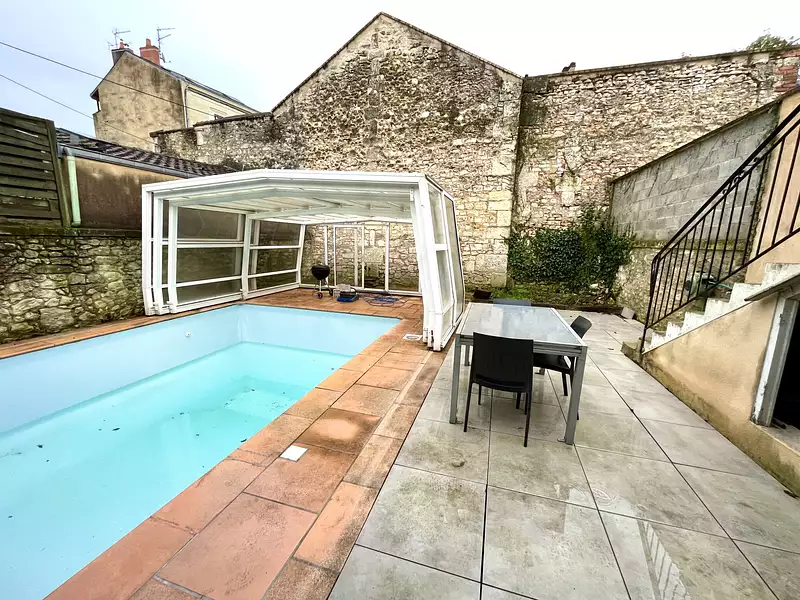 Maison, 250 m²