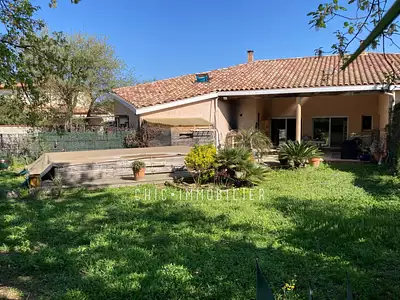 Maison, 360 m²