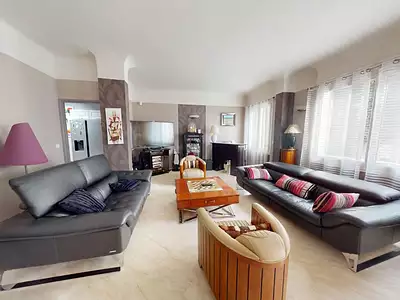 Maison, 210 m²