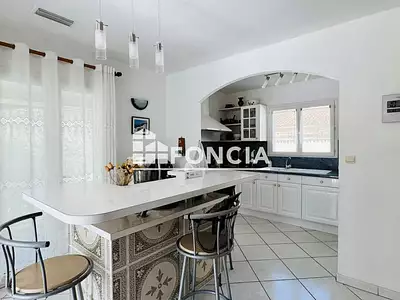 Maison, 166 m²