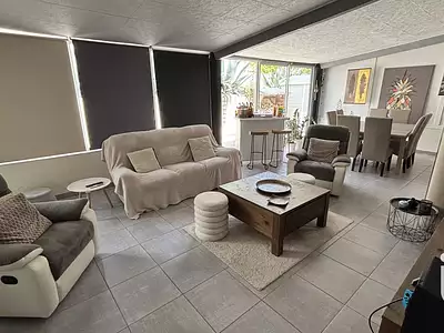 Maison, 256 m²