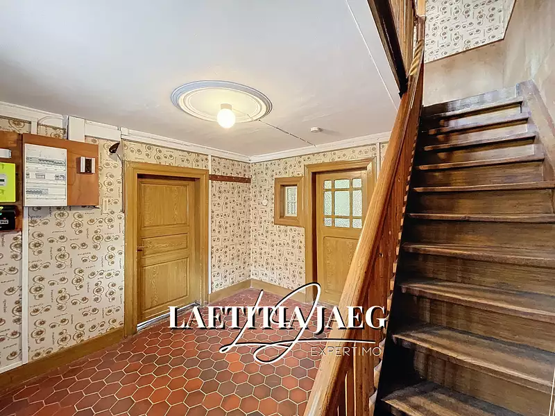 Maison, 196 m²
