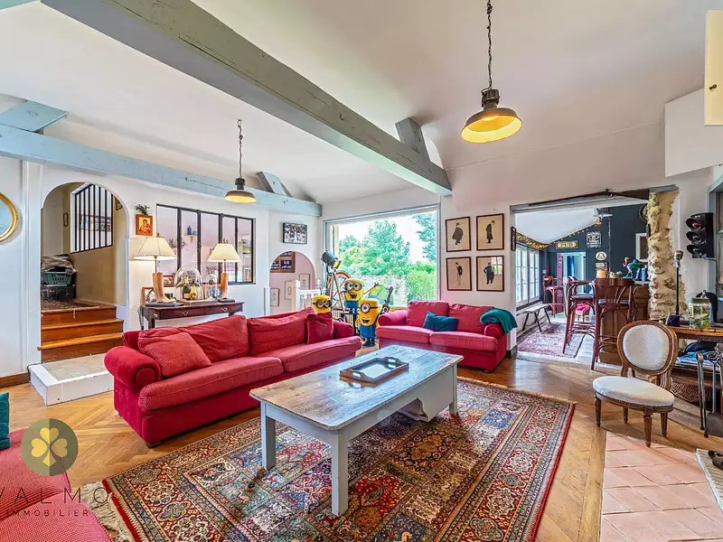 Maison, 225 m²
