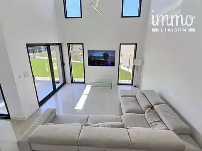 Maison, 210 m²