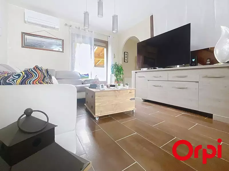 Maison, 93 m²