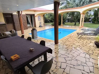 Maison, 220 m²