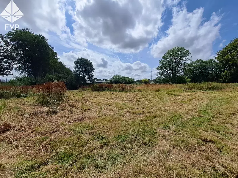 Terrain, 1 080 m²