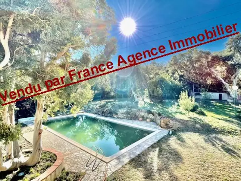 Maison, 155 m²