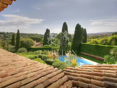 Maison, 250 m²