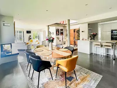 Maison, 242 m²